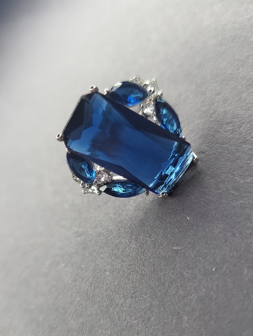 Elegant Blue Crystal Cocktail Ring